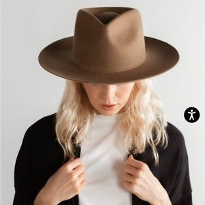 Gigi Pip Zephyr Rancher Hat. Never worn- excellent condition. Size 59 M/L